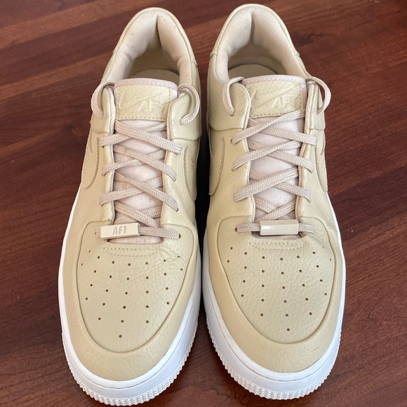 Nike Air Force 1’s - women’s size 12. Gently worn! - Picture 1 of 4